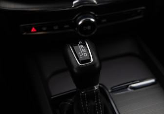 Подержанный автомобиль Volvo XC60 2020 года (13 фото)