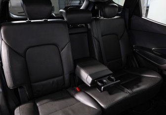 Подержанный автомобиль Hyundai Santa Fe 2016 года (23 фото)