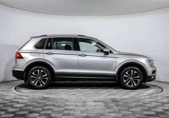 Подержанный автомобиль Volkswagen Tiguan 2019 года (4 фото)