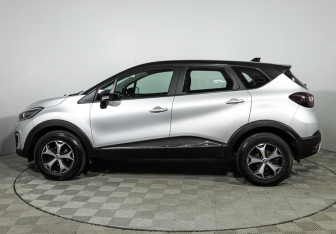 Подержанный автомобиль Renault Kaptur 2021 года (8 фото)
