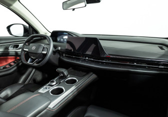 Подержанный автомобиль Changan CS55PLUS 2024 года (9 фото)