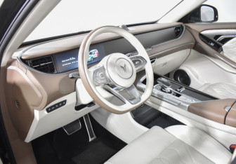 Подержанный автомобиль Voyah Free 2023 года (9 фото)