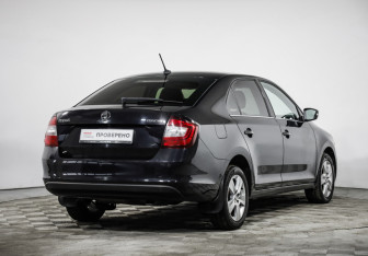 Подержанный автомобиль Skoda Rapid Liftback 2018 года (5 фото)