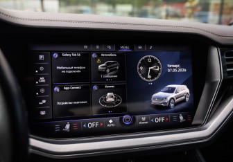 Подержанный автомобиль Volkswagen Touareg 2020 года (15 фото)
