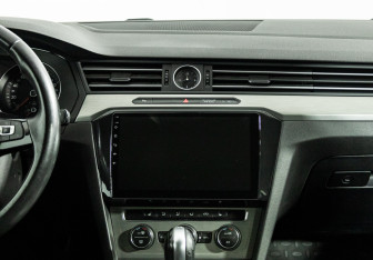 Подержанный автомобиль Volkswagen Passat Sedan 2017 года (14 фото)