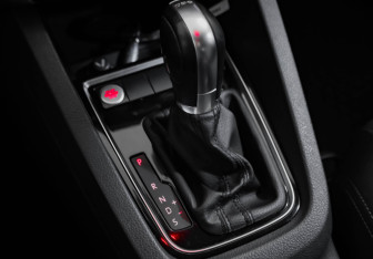 Подержанный автомобиль Volkswagen Jetta Sedan 2017 года (19 фото)