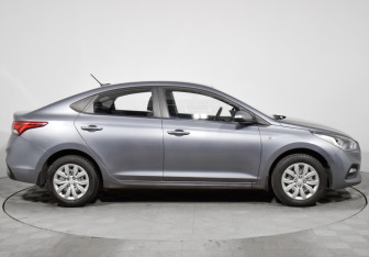 Подержанный автомобиль Hyundai Solaris Sedan 2017 года (4 фото)