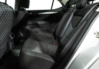 Подержанный автомобиль Citroen C4 Sedan 2015 года (10 фото)