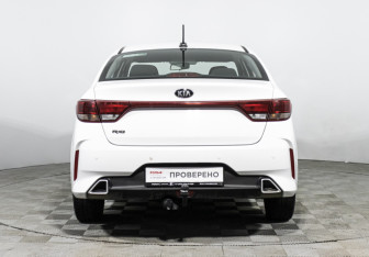 Подержанный автомобиль Kia Rio Sedan 2021 года (6 фото)