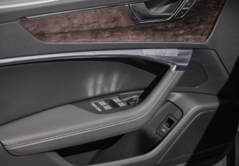 Подержанный автомобиль Audi A6 Sedan 2020 года (28 фото)