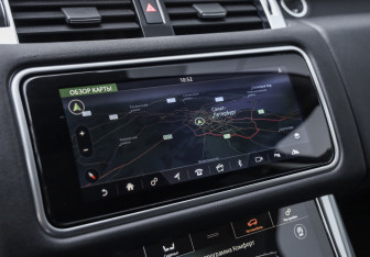 Подержанный автомобиль Land Rover Range Rover Sport 2018 года (20 фото)