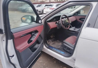 Новый Land Rover Range Rover Evoque 2025 (4 фото)