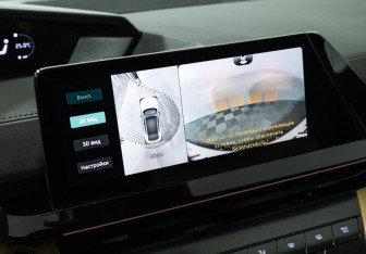 Подержанный автомобиль Changan UNI-V 2023 года (18 фото)