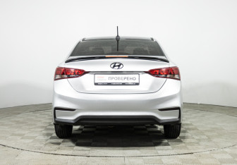 Подержанный автомобиль Hyundai Solaris Sedan 2017 года (6 фото)