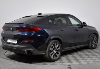 Подержанный автомобиль BMW X6 2019 года (5 фото)