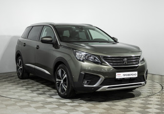 Подержанный автомобиль Peugeot 5008 Suv 2019 года (3 фото)