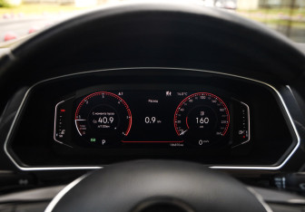 Подержанный автомобиль Volkswagen Tiguan 2019 года (13 фото)