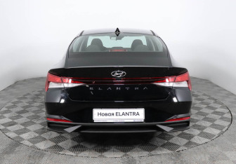 Новый Hyundai Elantra Sedan 2025 (4 фото)