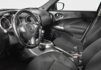 Подержанный автомобиль Nissan Juke 2014 года (9 фото)