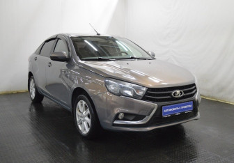 Подержанный автомобиль LADA (ВАЗ) Vesta Sedan 2019 года (3 фото)