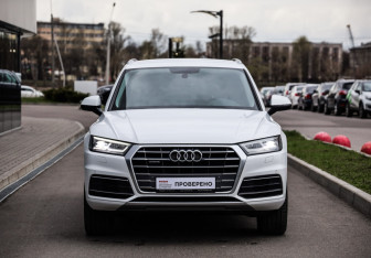 Подержанный автомобиль Audi Q5 2017 года (4 фото)