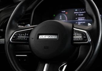 Подержанный автомобиль Haval F7x 2022 года (13 фото)