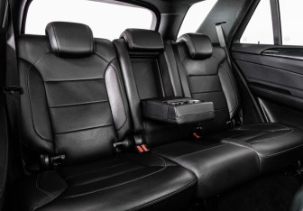 Подержанный автомобиль Mercedes-Benz GLE 2016 года (30 фото)