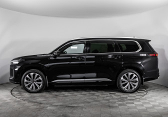 Подержанный автомобиль Exeed VX 2023 года (9 фото)