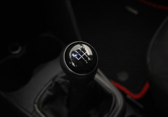 Подержанный автомобиль Volkswagen Polo Sedan 2014 года (10 фото)