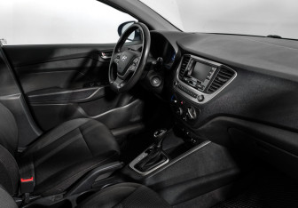 Подержанный автомобиль Hyundai Solaris Sedan 2017 года (13 фото)