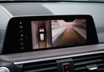 Подержанный автомобиль BMW X3 2020 года (18 фото)