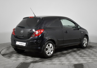Подержанный автомобиль Opel Corsa 2007 года (5 фото)