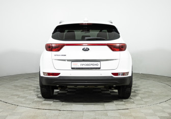 Подержанный автомобиль Kia Sportage 2016 года (6 фото)