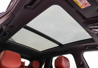 Подержанный автомобиль Porsche Cayenne 2019 года (33 фото)