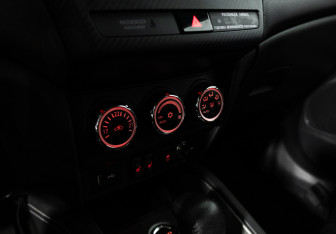 Подержанный автомобиль Mitsubishi ASX 2019 года (17 фото)