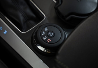 Подержанный автомобиль Ford Explorer 2014 года (19 фото)