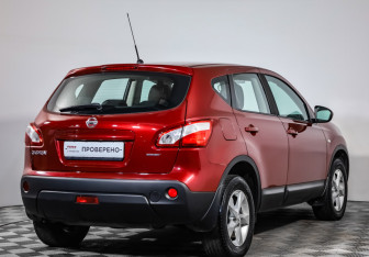 Подержанный автомобиль Nissan Qashqai 2011 года (5 фото)