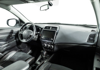 Подержанный автомобиль Mitsubishi ASX 2021 года (9 фото)