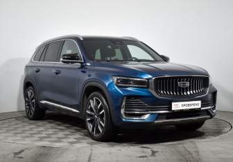 Подержанный автомобиль Geely Monjaro 2022 года (4 фото)