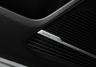 Подержанный автомобиль Geely Atlas 2023 года (22 фото)