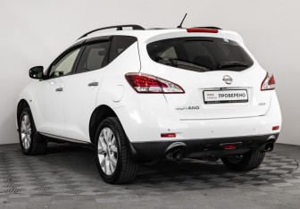 Подержанный автомобиль Nissan Murano Suv 2015 года (7 фото)