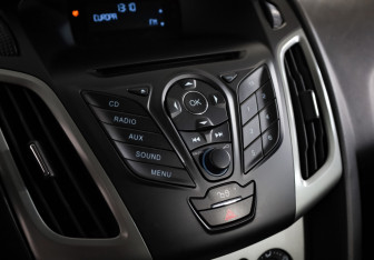 Подержанный автомобиль Ford Focus Hatchback 2013 года (16 фото)