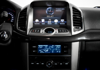 Подержанный автомобиль Chevrolet Captiva 2013 года (16 фото)