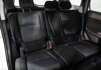 Подержанный автомобиль Mitsubishi Outlander 2019 года (24 фото)
