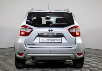 Подержанный автомобиль Nissan Terrano 2019 года (6 фото)
