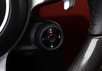 Подержанный автомобиль Porsche Cayenne 2021 года (15 фото)