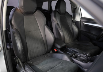 Подержанный автомобиль Skoda Karoq 2021 года (20 фото)