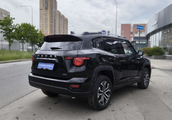 Подержанный автомобиль Haval H7 2025 года (4 фото)