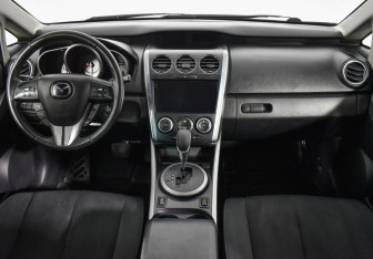 Подержанный автомобиль Mazda CX-7 2011 года (6 фото)