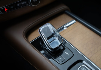 Подержанный автомобиль Volvo XC90 2019 года (16 фото)